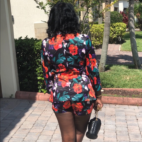 2pc  Blazer short set  price firm - Picture 3 of 3